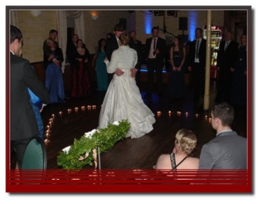 Hochzeits DJ gesucht Mobiler Allround DJ für eine Hochzeit im Raum Niedersachsen gesucht.